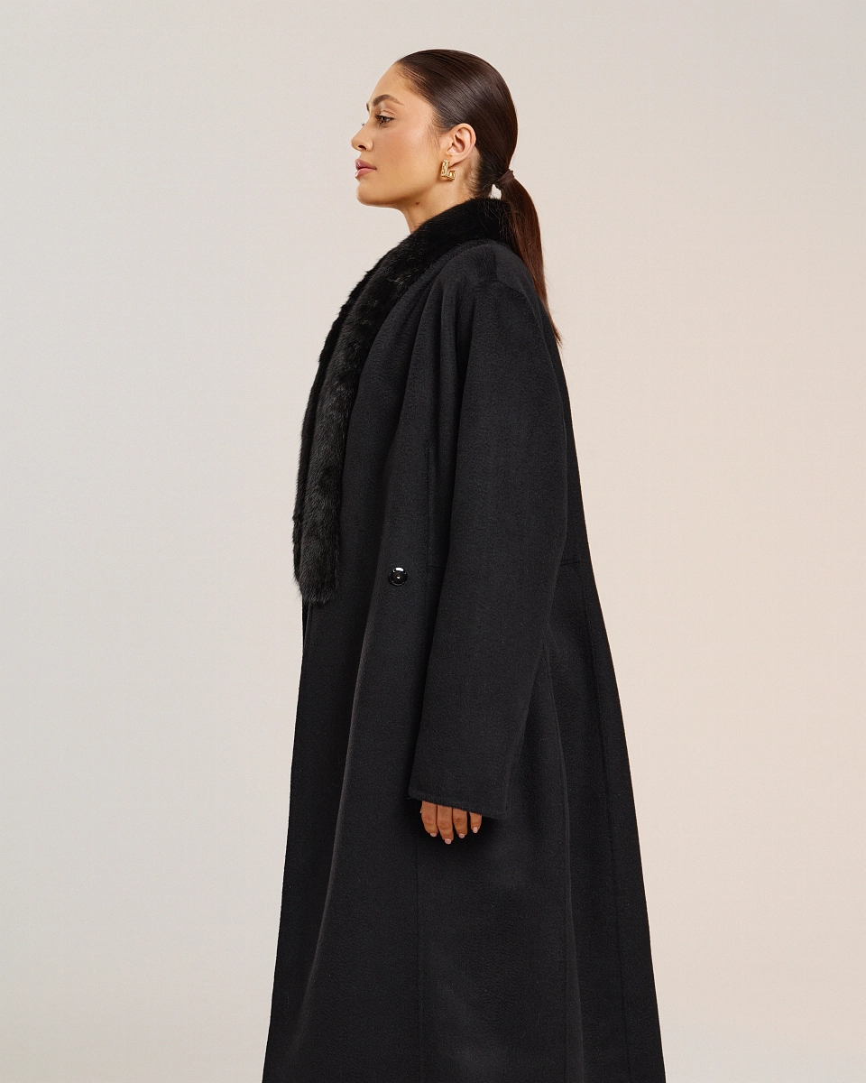 Пальто из кашемира с мехом норки 