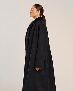 Пальто из кашемира с мехом норки 