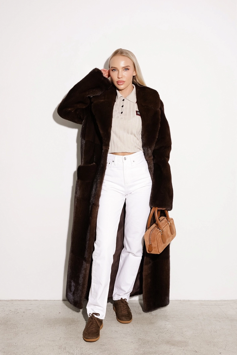 Шуба из норки  с английским воротником 