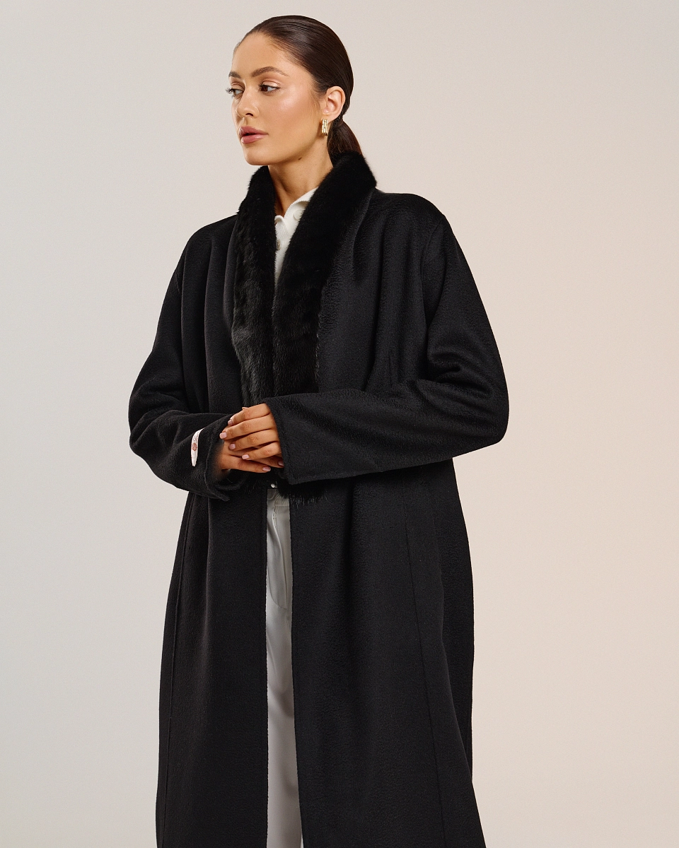 Пальто из кашемира с мехом норки 
