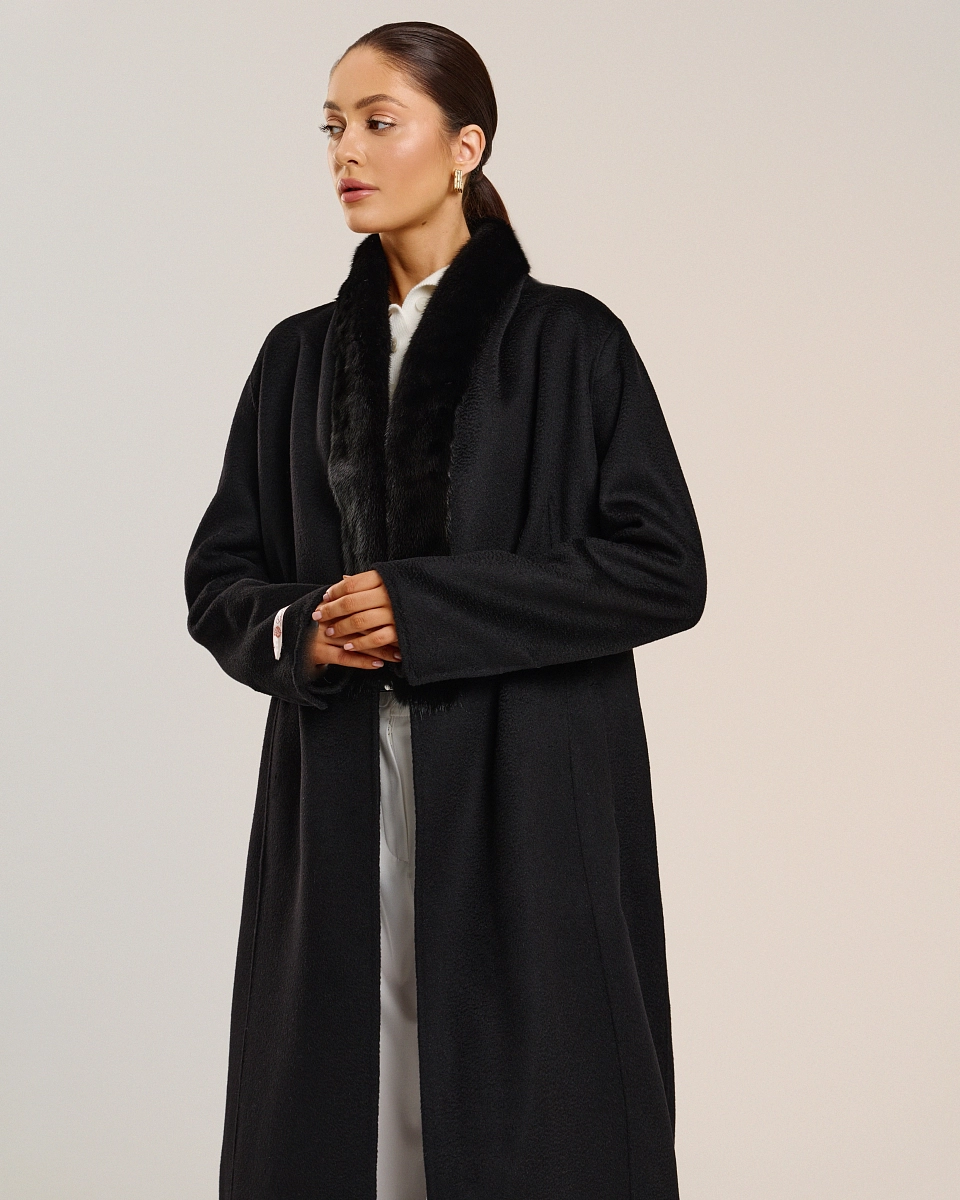 Пальто из кашемира с мехом норки 